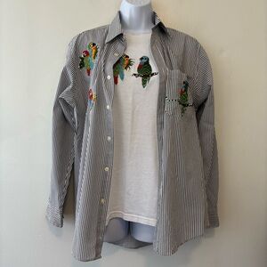 Vintage Infinity Fashions 2 piece t shirt and button front shirt small parrot